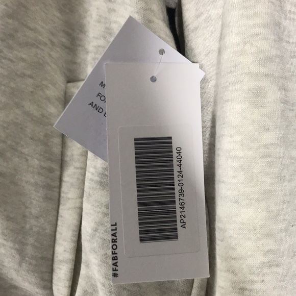 Oversized cream hoodie with scrunched waist detail - Picture 2 of 5